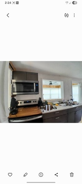 Passthrough to front room - 3735 Rilma Ave