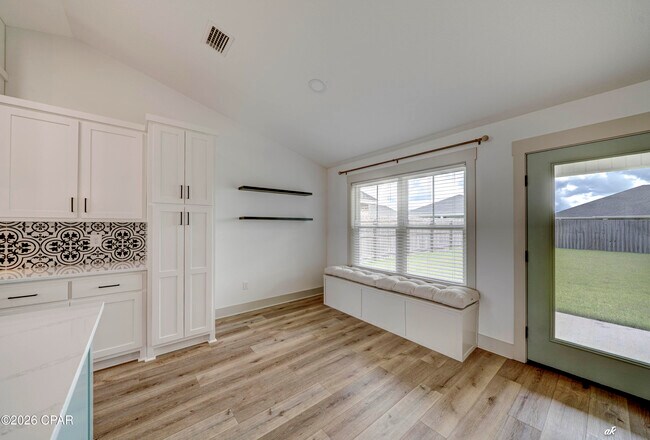 Building Photo - 3800 Redbud Wy