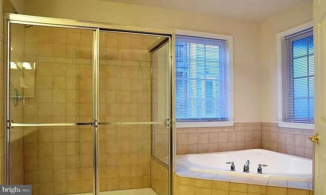 Building Photo - 20111 Cider Barrel Dr