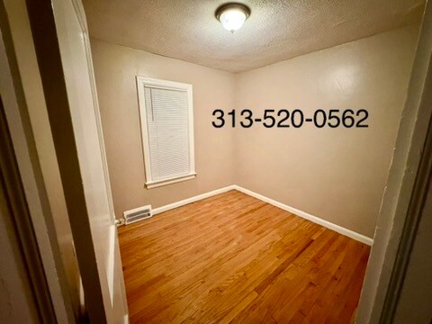 Building Photo - 19365 Grandview St