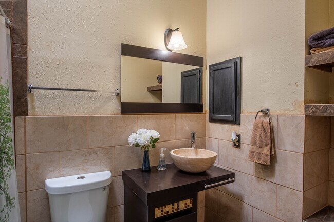 Building Photo - 1980 Buchanan Ave