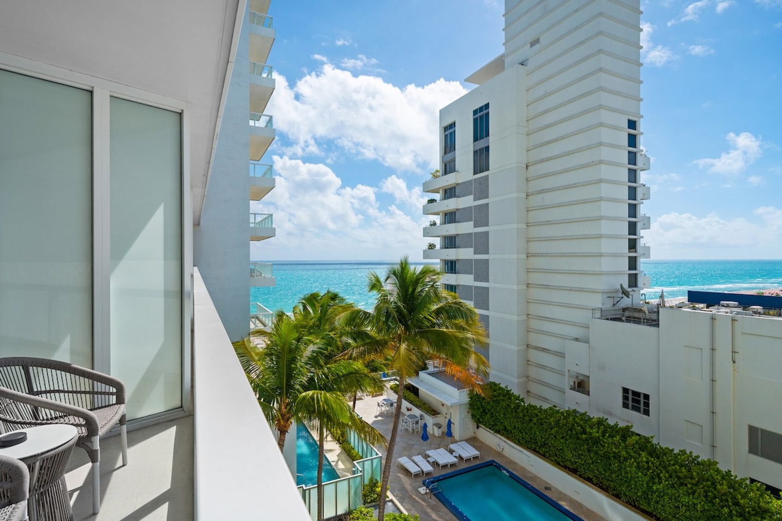 Building Photo - 4391 Collins Ave