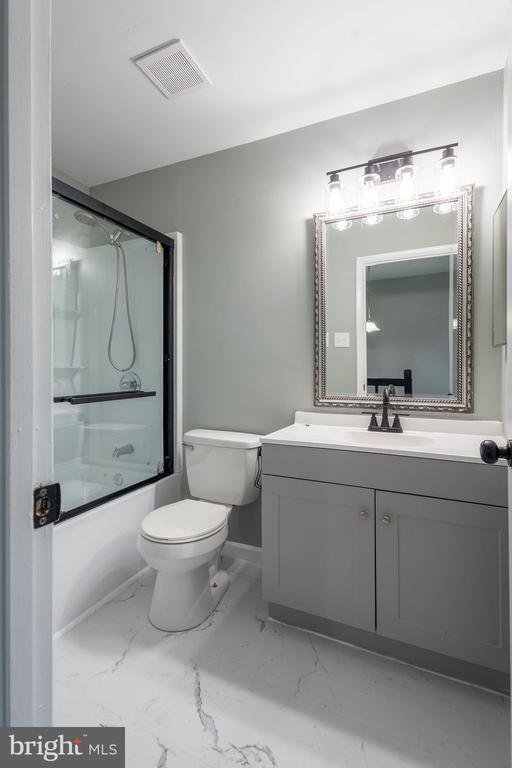 Building Photo - 15014 Courtland Pl