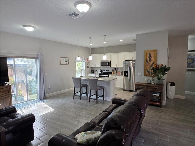 Building Photo - 1013 Doyle Rd