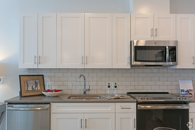 Kitchen - CityLine - Jersey City West