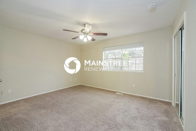 Building Photo - 3 Bedroom Pet-Friendly Home in OKLAHOMA CITY, OK with Main Street Renewal