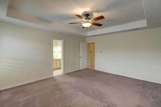 Building Photo - 4321 Holly Ridge Dr