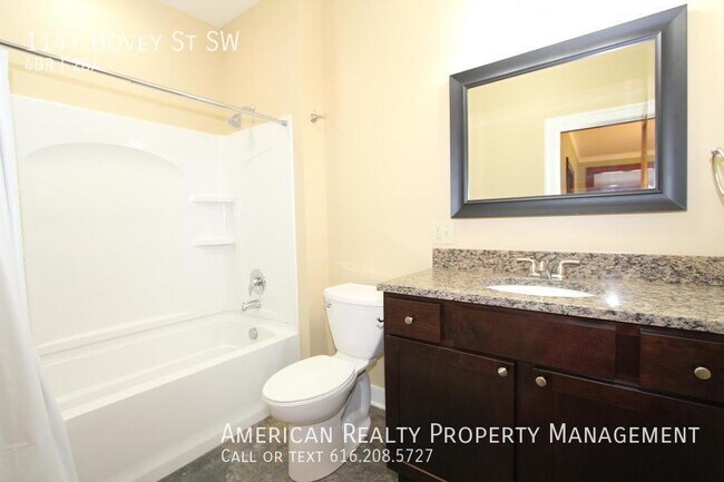 Building Photo - 1147 Hovey St SW