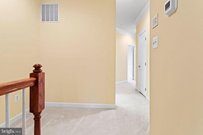 Building Photo - 3675 Spring Hollow Ln
