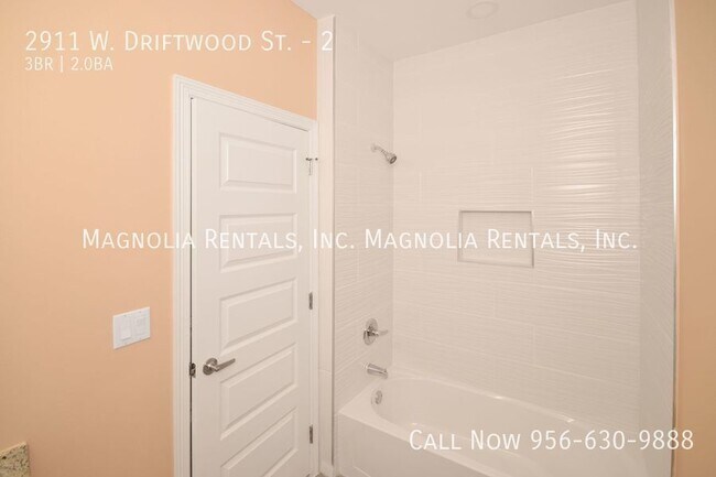 Building Photo - 2911 W Driftwood St