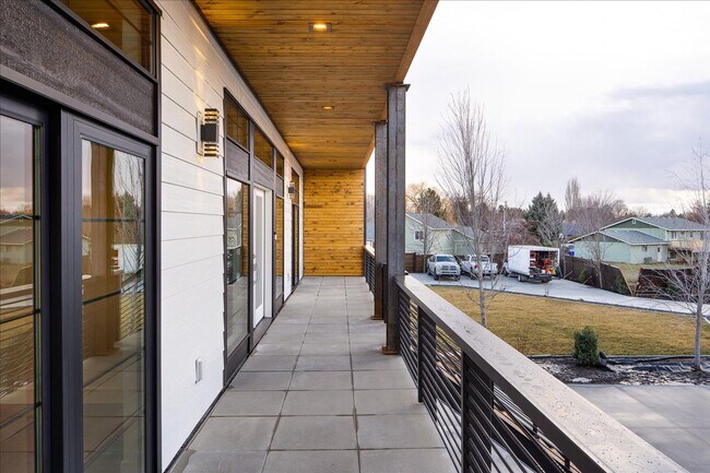 Building Photo - Modern Newly Built 4 Bed, 3 Bath Home!