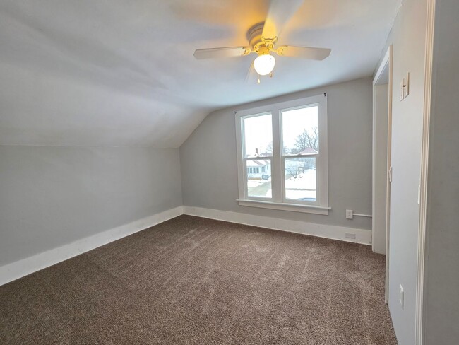 Building Photo - 4 Bed 1.5 Bath Single Family Home in Nekoosa