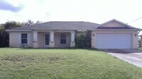 Building Photo - 1421 SW 19th Ave