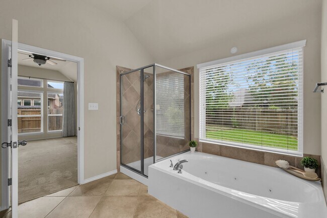 Building Photo - 12938 Buchanan Oaks Ln
