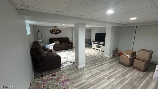 Building Photo - 606 Robin Rd