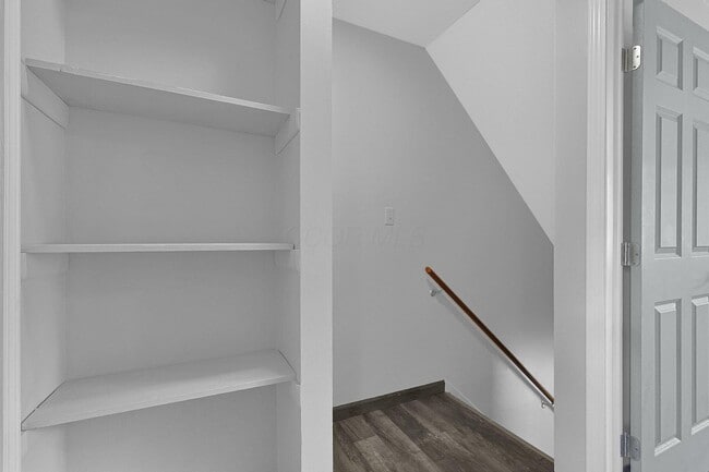 Building Photo - 53 Neil St