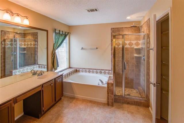 Building Photo - 6908 Chateau Dr