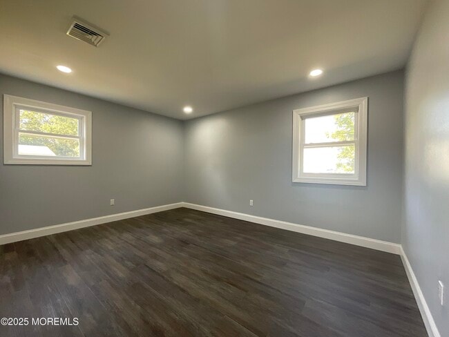 Building Photo - 208 Wichita Trail