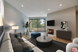 Building Photo - 2112 Century Park Ln