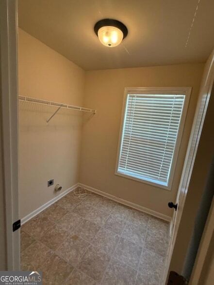 Building Photo - 205 Heritage Club Ln