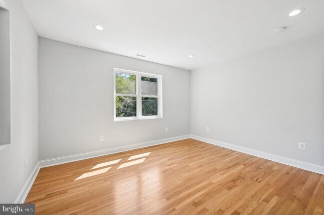 Building Photo - 2430 Harris Mill Rd