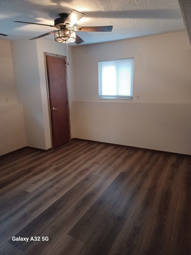 Building Photo - 7649 Safari Cir