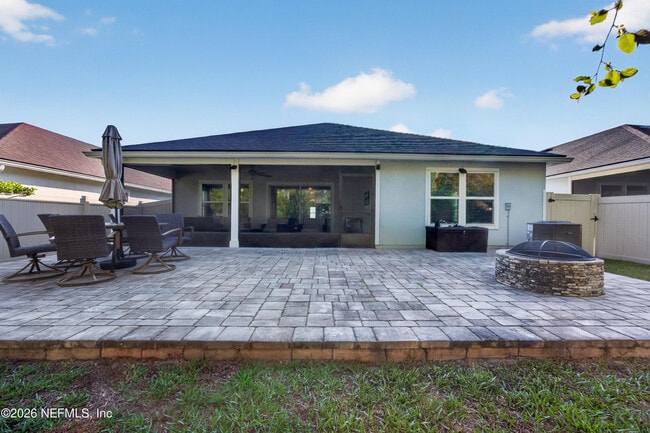 Building Photo - 83650 Nether St