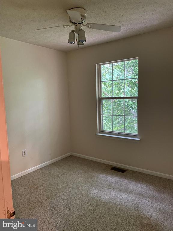 Building Photo - 9324 Daly Ct
