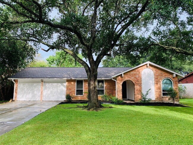 Primary Photo - 1910 Pear Creek Cir