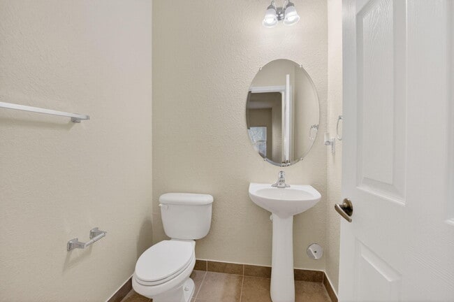 Building Photo - 340 Lake Monterey Cir