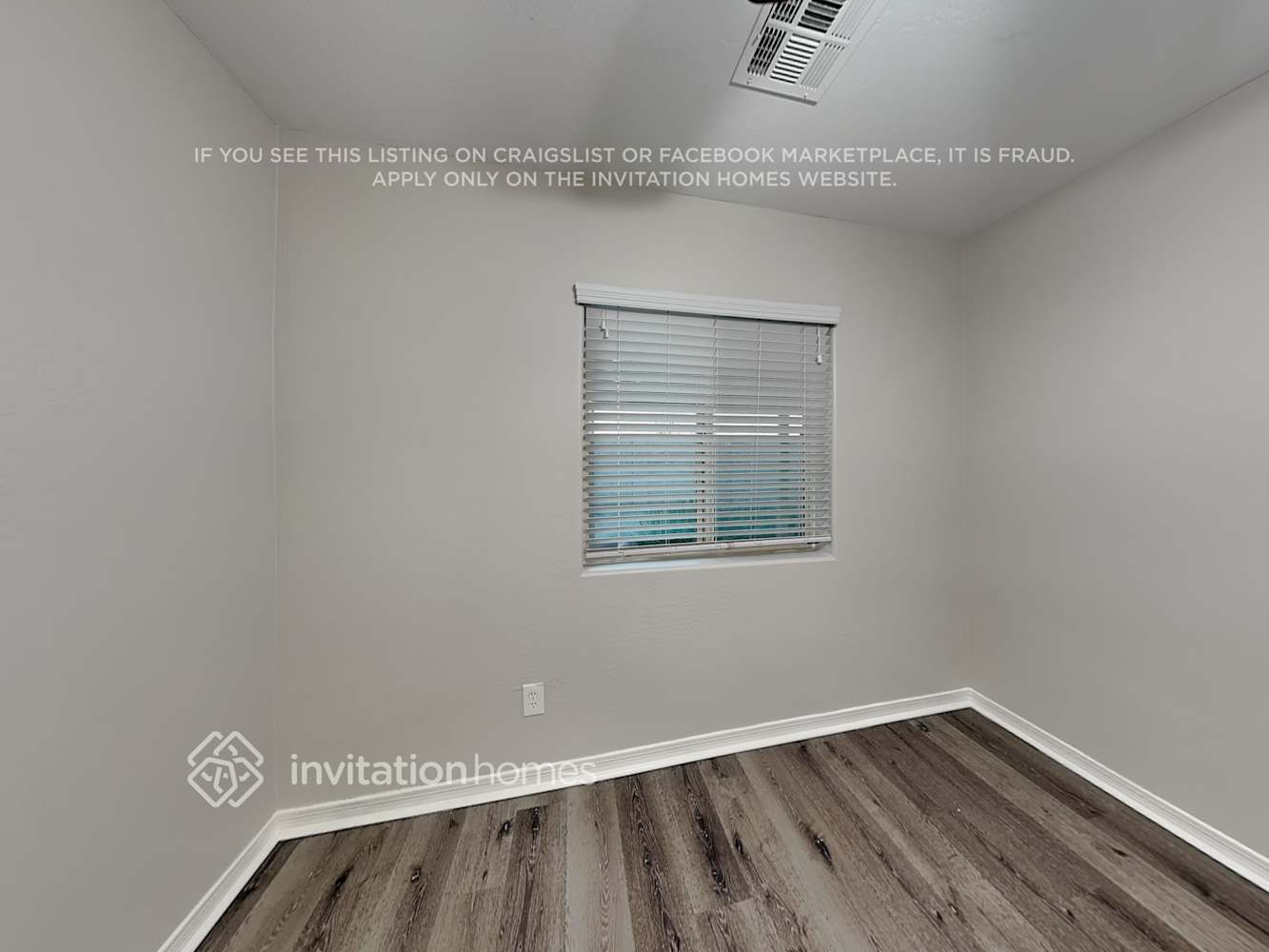 Building Photo - 8122 S 2nd Dr