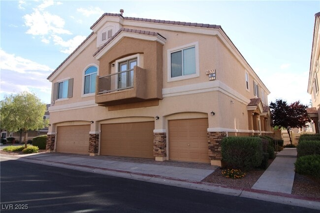 Primary Photo - 1077 Slate Crossing Ln