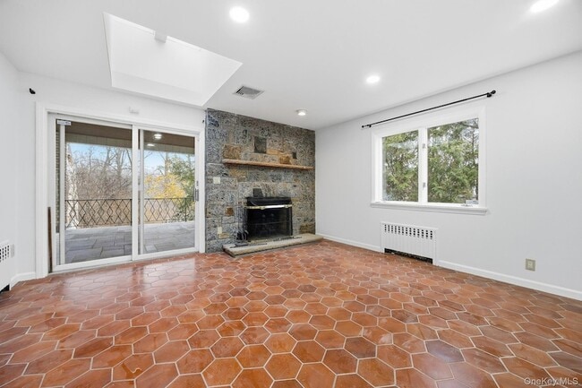 Building Photo - 291 Boulevard