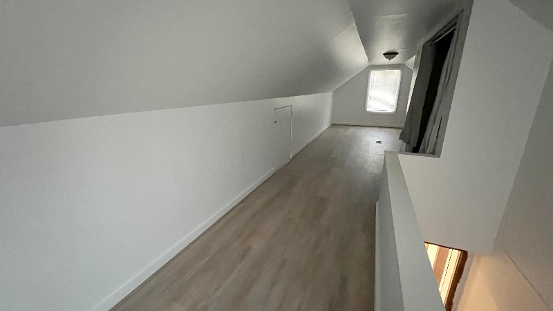 Building Photo - 2215 45th Ave NE