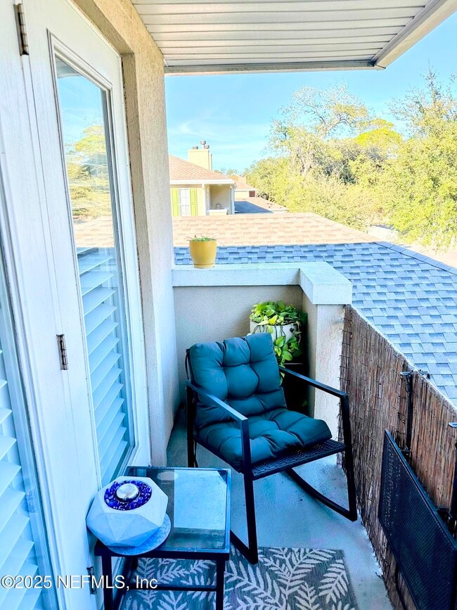 Building Photo - 197 Jardin De Mer Pl