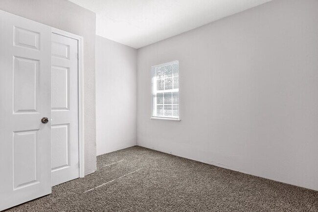Building Photo - 638 Gilcrease St