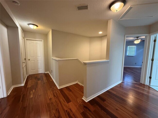 Building Photo - 7014 Early Gold Ln