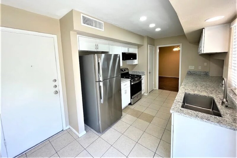 Building Photo - 6934 Haven Creek Dr