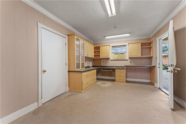 Building Photo - 601 Rue Cannes