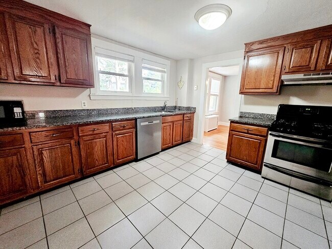 Building Photo - 9 Keefe Ave