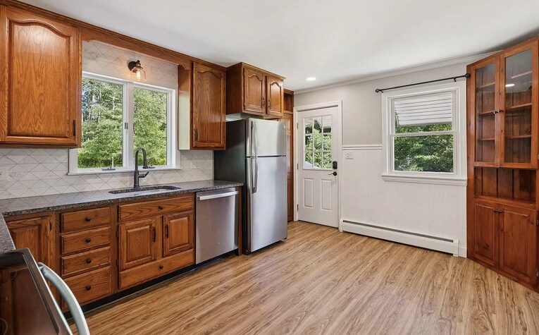 Building Photo - 45-47 Emery St