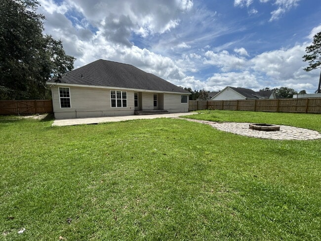 Building Photo - Home for Rent