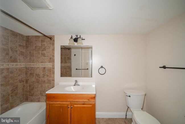 Building Photo - 231 Sharpless St