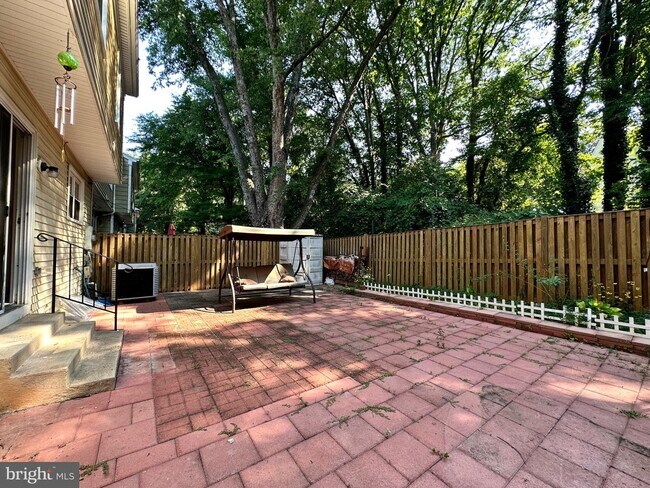 Building Photo - 6123 Martins Landing Ct