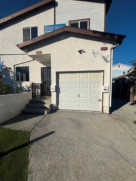 Building Photo - 333 E 69th St