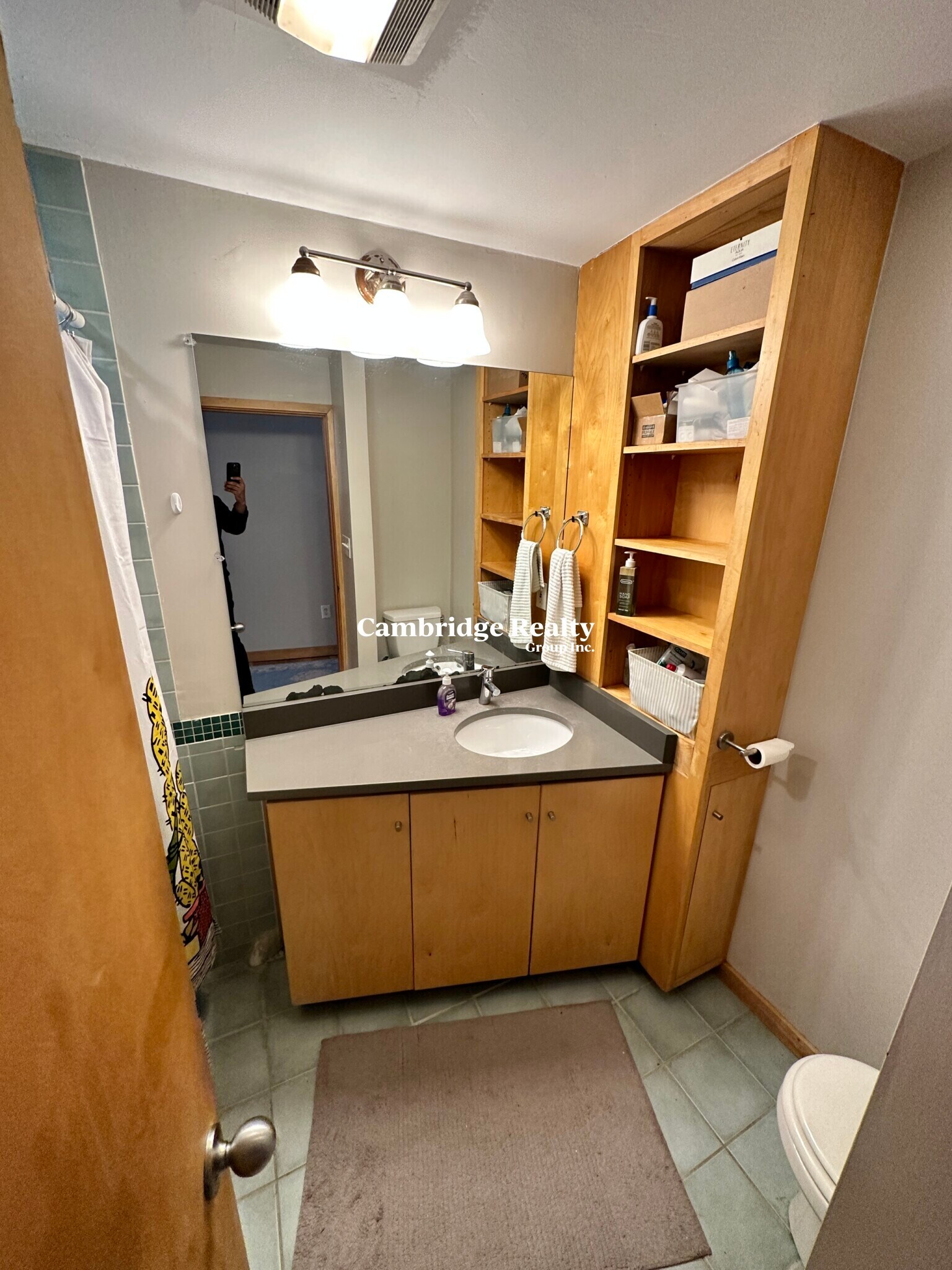 Building Photo - 135 Columbia St