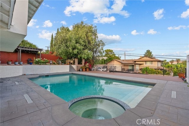 Building Photo - 9558 Swinton Ave