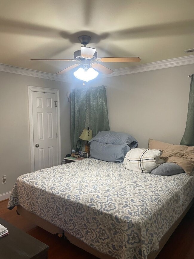 Building Photo - 3BR Home in Huntersville