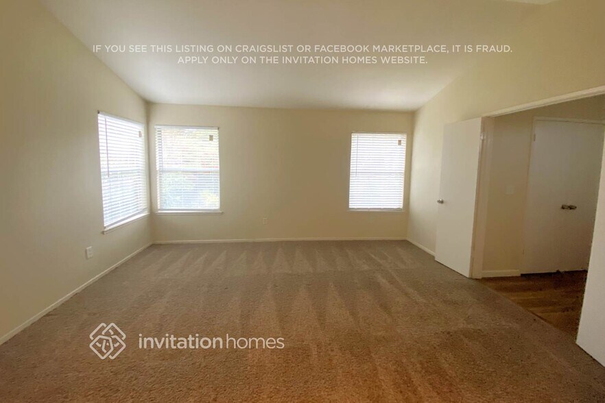 Building Photo - 152 Drake Ct
