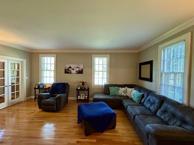 Building Photo - 3142 Harvesttime Crescent